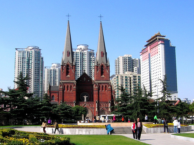 Самое вместительное и крупное место для вероисповедания в Шанхае