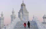 Очередной фестиваль снега и льда в Хабрине продолжается