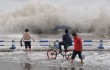 Из-за ливней на северо-западе Китая пострадали 8 человек
