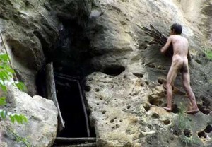 Китаец прожил в пещере двадцать лет