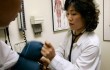 Китайские врачи в будущем не смогут принимать от своих пациентов подарки и деньги