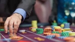 Китайский бизнесмен проиграл в казино большую сумму и обанкротил свою фирму