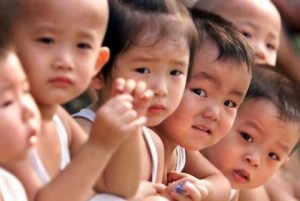 Китайцы смогут заводить двух детей