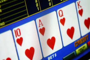 Нужно ли менять один онлайн покер на другой