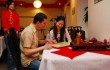 Один из ресторанов Китая кормит своих красивых посетителей бесплатно