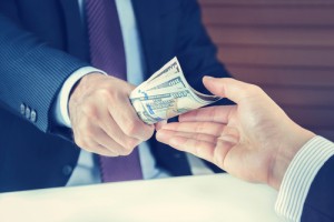 Приобретение акций физическими лицами