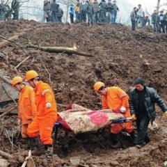 Шесть человек погибли и еще четверо пропали без вести в результате оползня в КНР