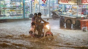 В Китае из-за наводнения пострадали 360 тысяч человек