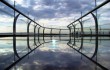 В Китае построили мост из стекла над трехсотметровой пропастью