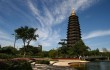 В Китае сгорела самая большая буддийская пагода в мире