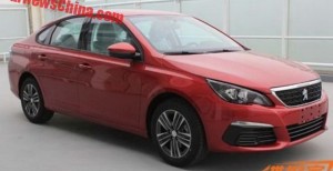 В сети появились фотографии нового Peugeot 308 для китайского рынка