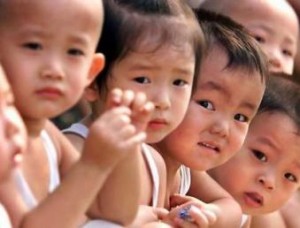 Власти Китая усилят контроль рождаемости