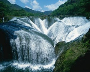 Водопад Хуангошу