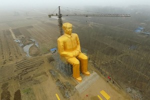 Золотую статую Мао снесли через три дня после установки