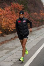 Американский бегун за 83 дня пробежал 4200 км по Великой Китайской стене