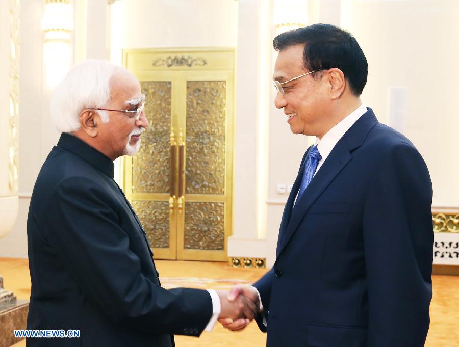 Ли Кэцян встретился с президентом Мьянмы и вице-президентом Индии