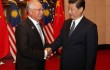 30 мая председатель КНР Си Цзиньпин встречался с премьер-министром Малайзии Н. Разаком