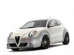 Пьяная китаянка избила в салоне новый Alfa Romeo